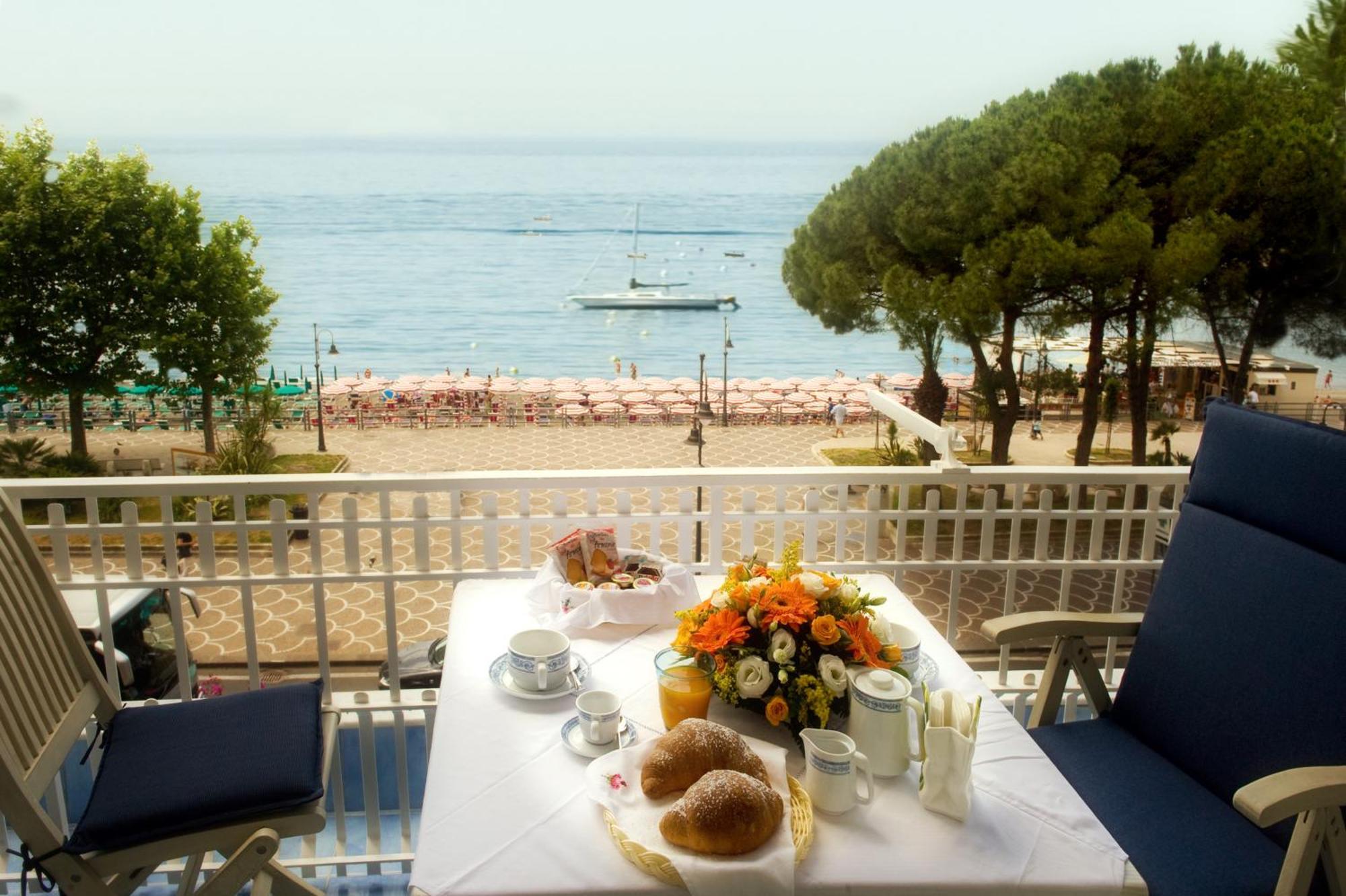 Hotel Pensione Reale Maiori Εξωτερικό φωτογραφία