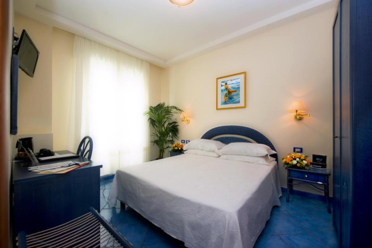 Hotel Pensione Reale Maiori Δωμάτιο φωτογραφία